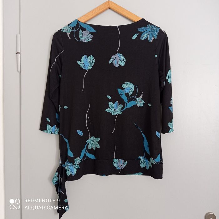 Top noir à fleurs turquoise t38/40 - photo numéro 5