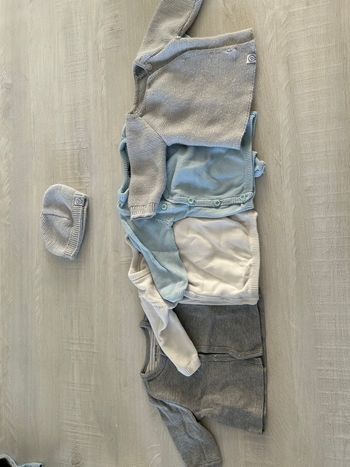 Lot  de Vêtements bébé 1 mois 