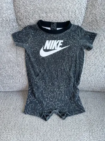 Bodie / combi short manches courtes noir et blanc Nike