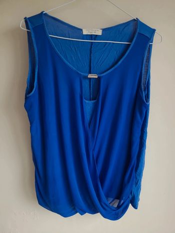 👚Debardeur Cache Cache taille 2👚