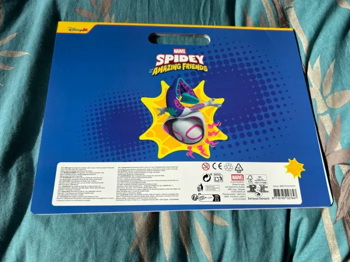 Grand livre de coloriage avec stickers / gommettes spidey neuf - photo numéro 4