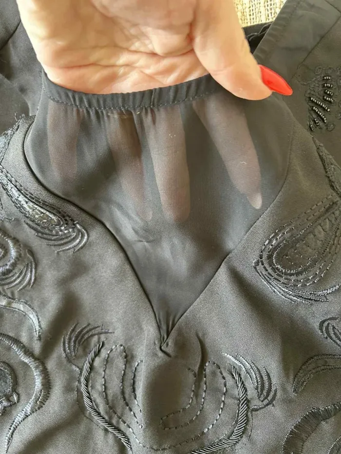 Débardeur noir brodé Marque On You - Taille S - photo numéro 3