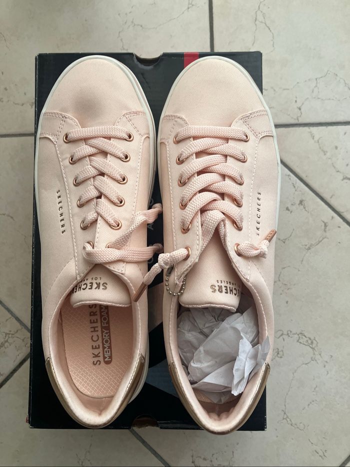 Très belles baskets rose pâle Skechers T.40 🌸 - photo numéro 4