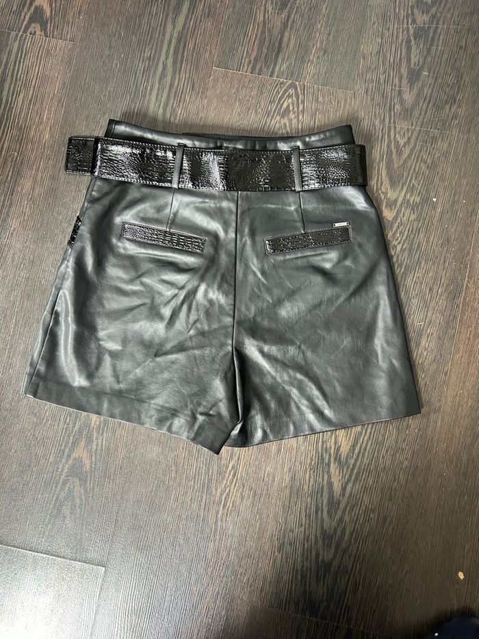 Short Morgan taille 36 en faux cuir noir - photo numéro 4