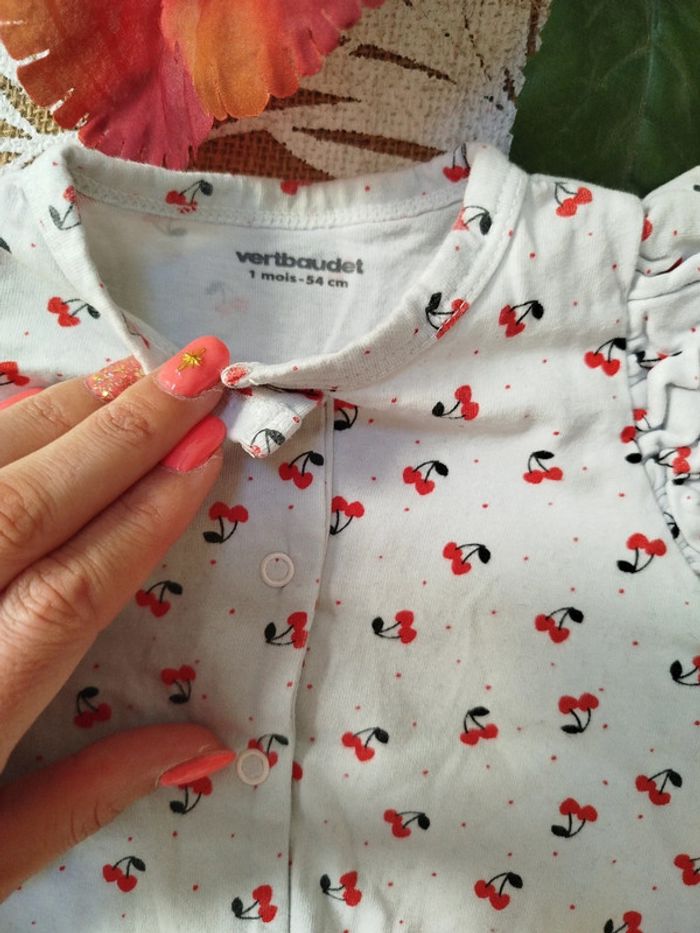 Barboteuse 1 mois fille cerise 🍒 - photo numéro 2
