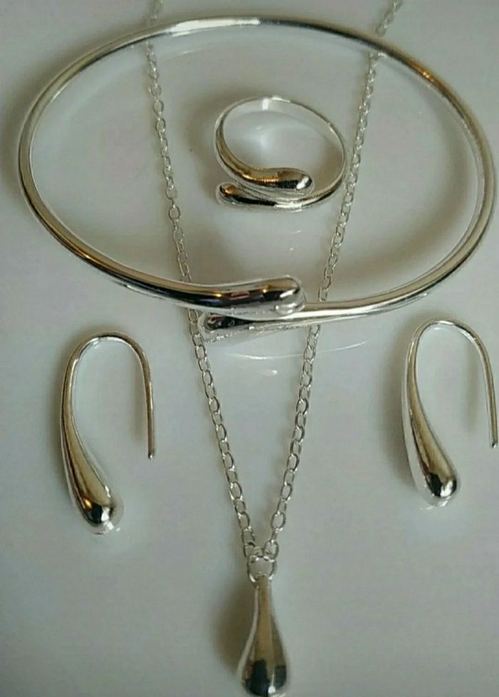 Ensemble bijoux