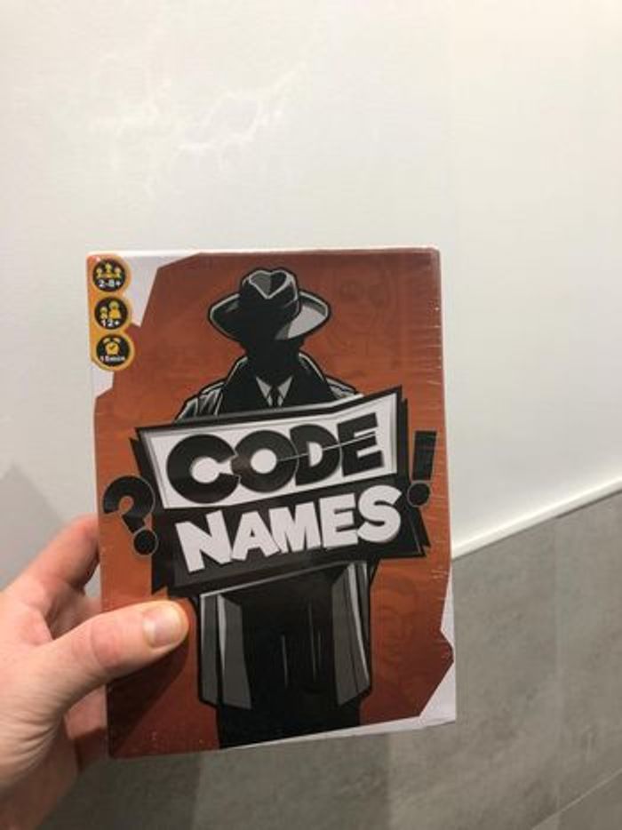 Jeu de société Codenames neuf