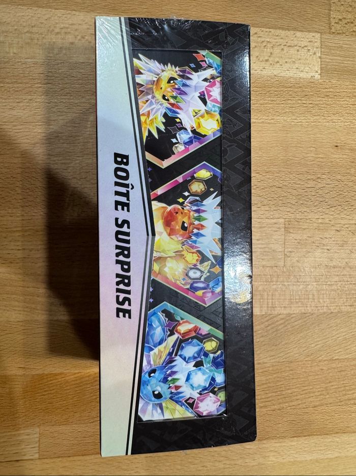 Pokémon coffret surprise évolution prismatique 8.5 - photo numéro 5