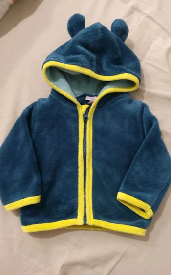 Veste  à capuche 6 mois