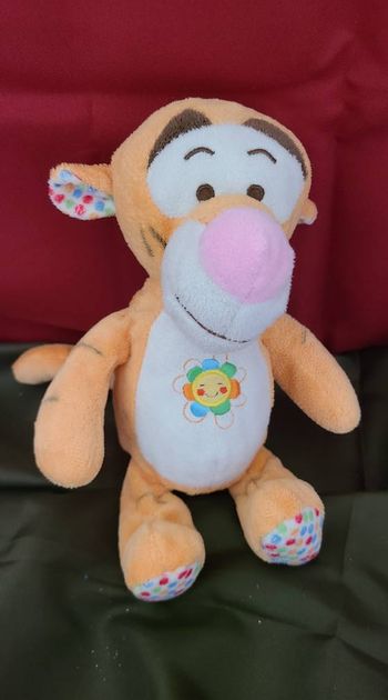 Disney doudou peluche collection Good morning tigrou tigre orange blanc fleur soleil