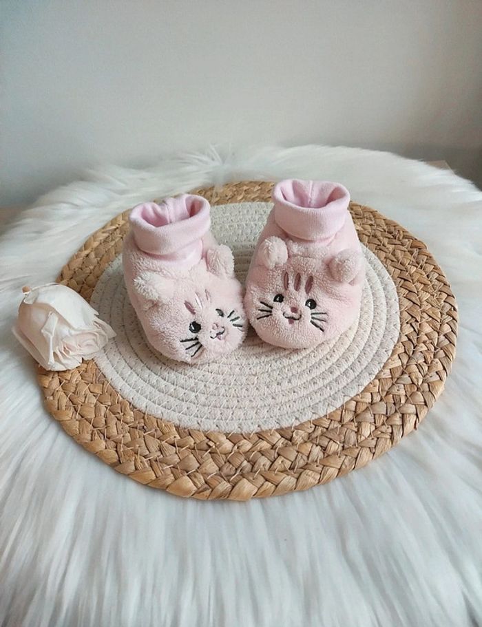 🌸 Jolis chaussons bébé 🌸 - photo numéro 4