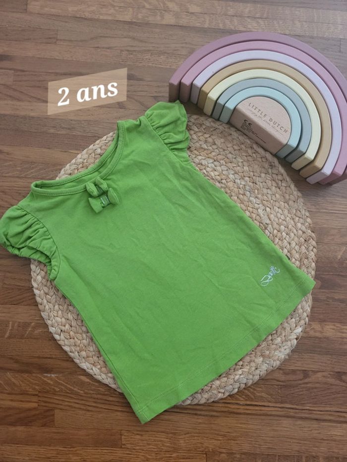🌸Tee-shirt vert fille 2 ans