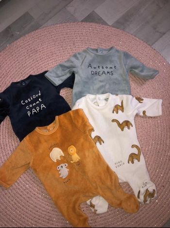 Lot de pyjamas