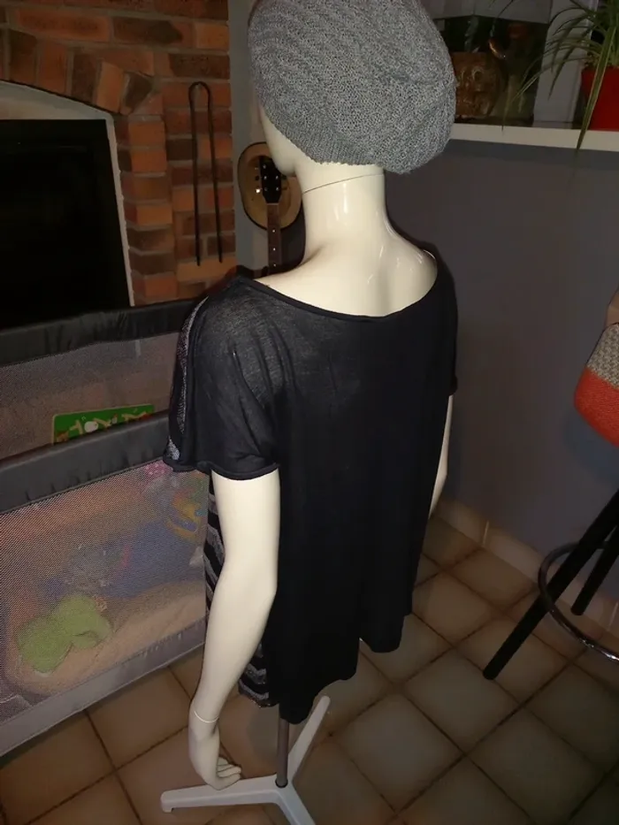 Tee-shirt XL - photo numéro 3