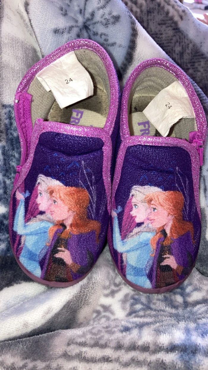 Chaussons 24 - photo numéro 2