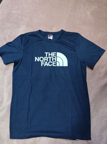 T-shirt the North face
