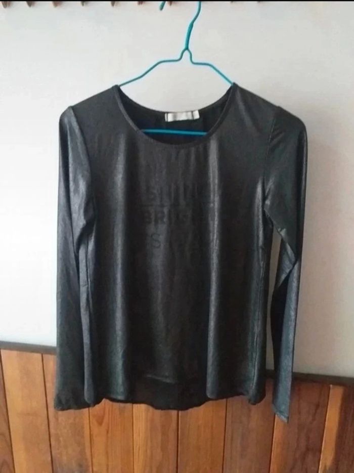 Blouse manches longues noir brillant