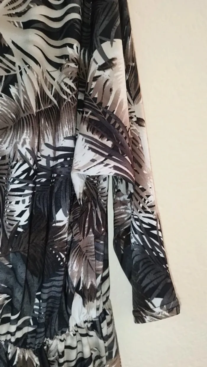 Robe légère - LLDR - taille 46/48 - photo numéro 4