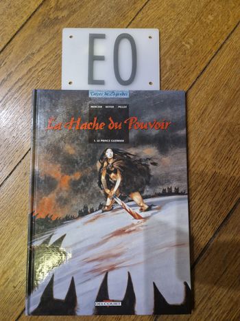Bd la hache du pouvoir tome 1 en eo