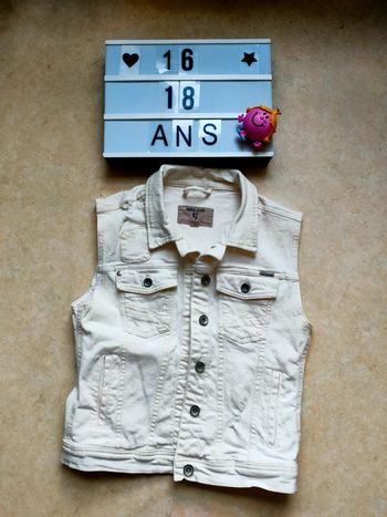 Veste blanche 16/18 ans sans manches Garcia jeans