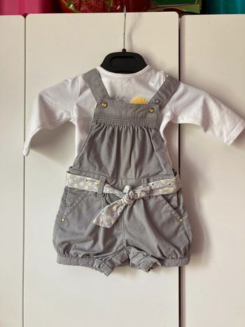 Esemble salopette/t-shirt 3 mois