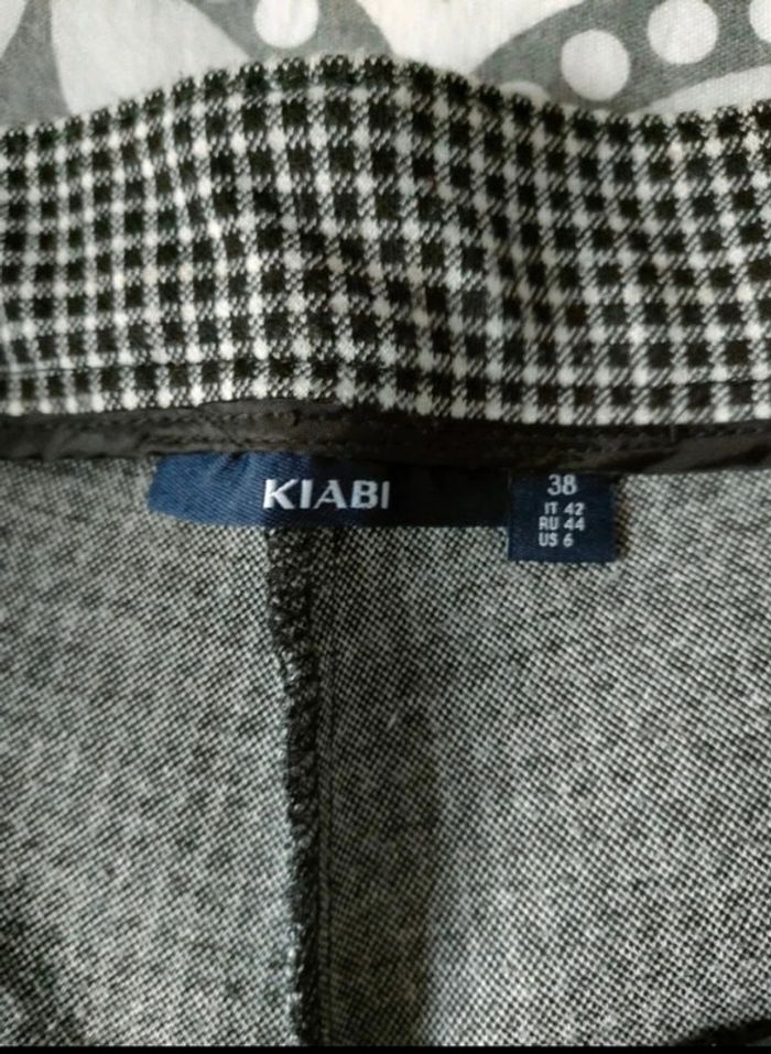 Pantalon gris femme Kiabi 38 style pieds de poules - photo numéro 2