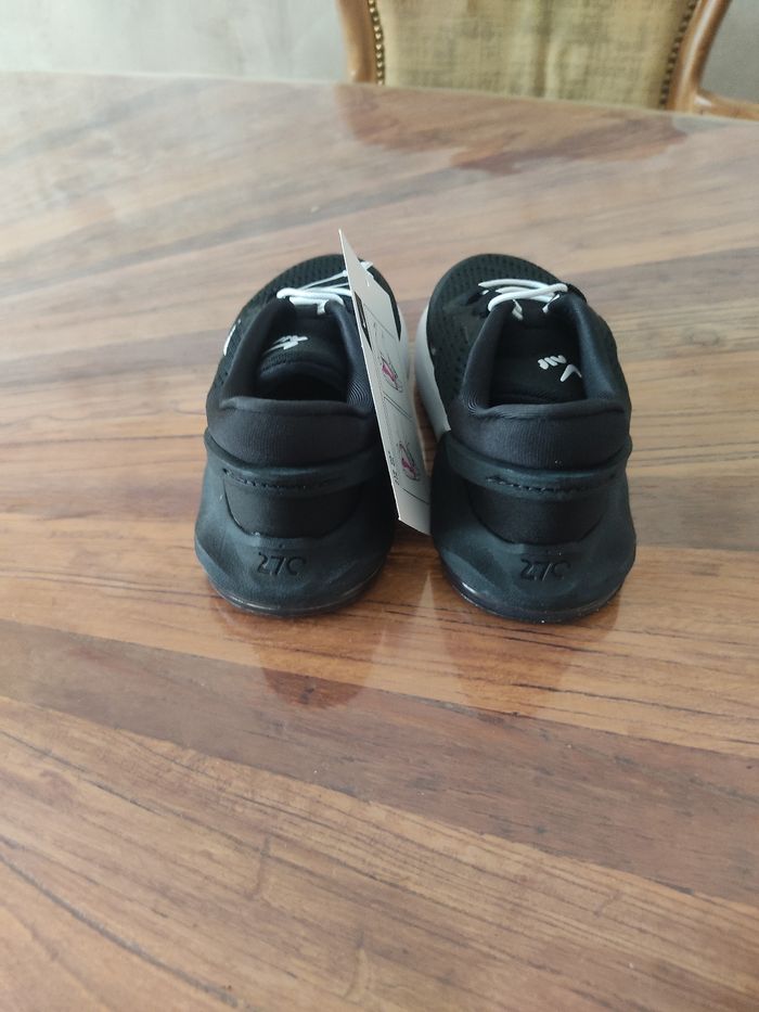 Baskets Nike air max 270 go T 26 - photo numéro 5