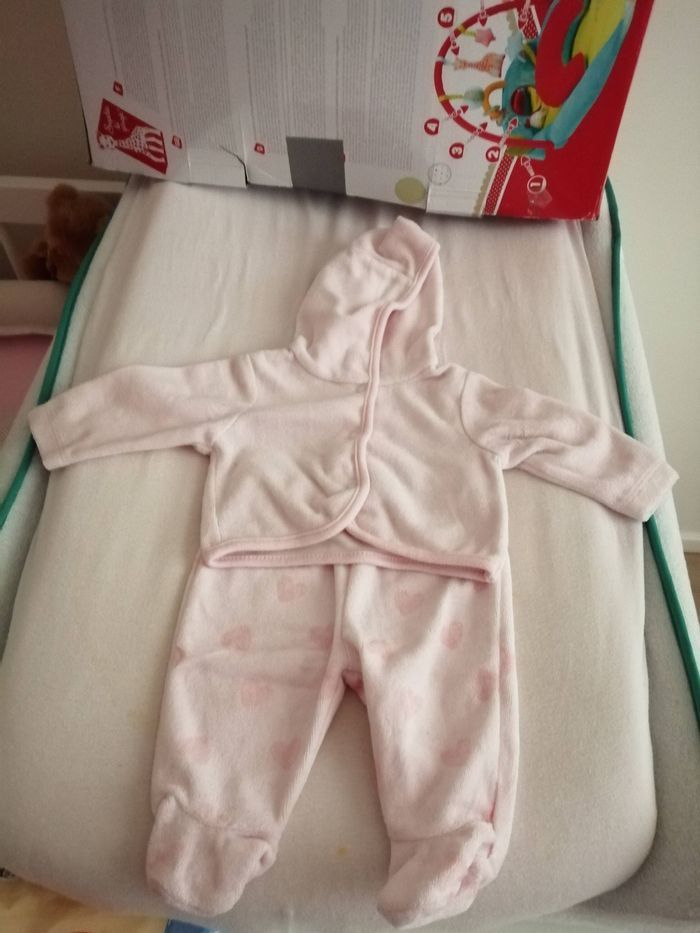 Deux Ensembles bébé fille - photo numéro 3