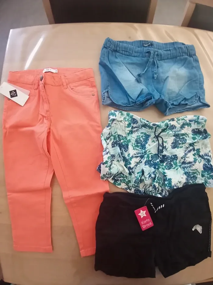 Lot été fille 10 ans 4 pièces dont 2 neufs avec étiquette