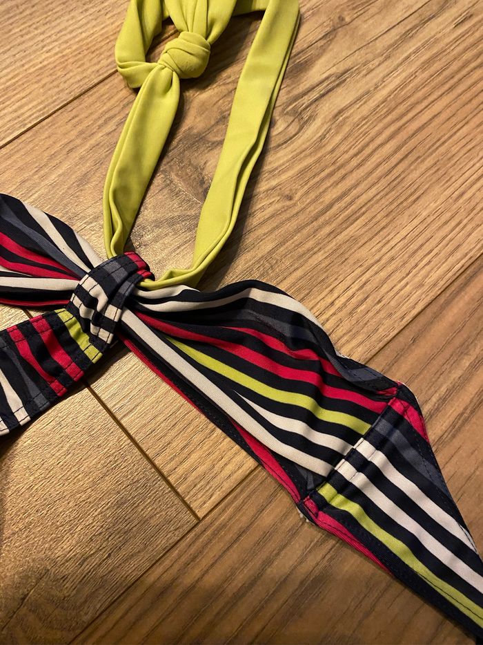 Maillot de bain 1 pièce rayé rose blanc noir vert en T34 de la marque 3 suisses - photo numéro 3