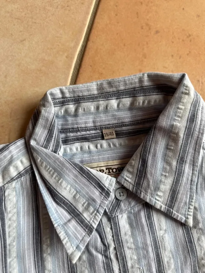 Chemise manches longues, taille 39-40 - photo numéro 3