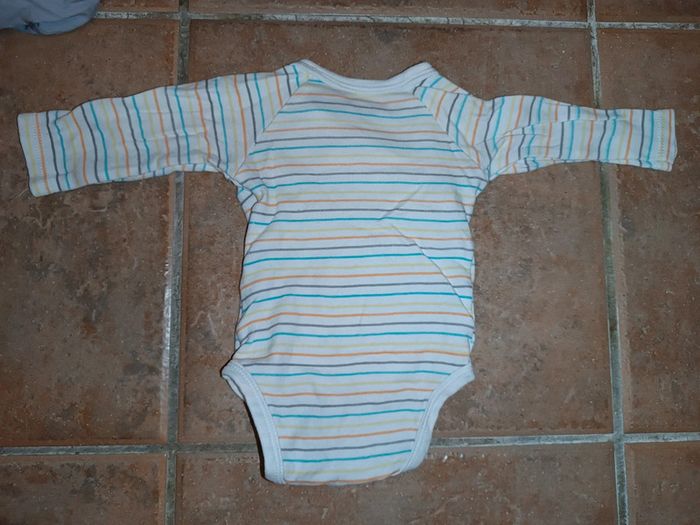 Body garçon 1 MOIS - photo numéro 2