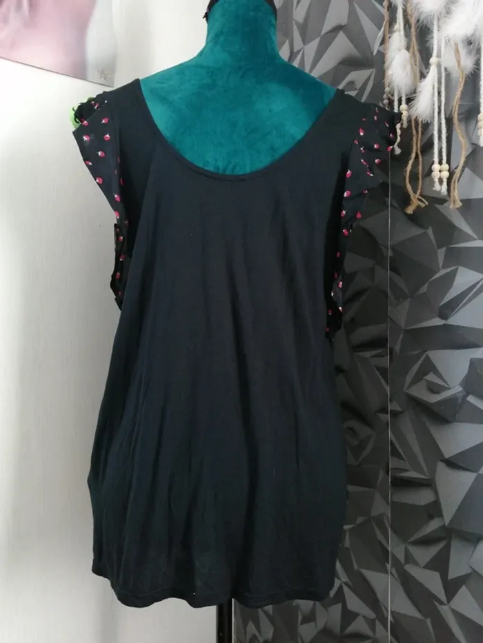 Blouse noire sans manches à motifs fraises / etam / (M) - photo numéro 2