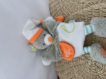Les Douillettes marionnette doudou ours gris orange pomme baby nat