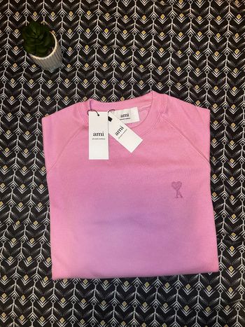 Pull AMI – Neuf avec étiquettes – Taille S – Rose pâle