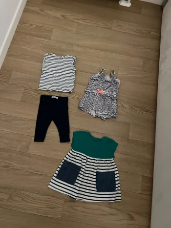 Lot vêtements fille 6 mois tres bonne etat
