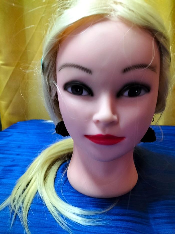 Boucles d'oreilles artisanales en pompons noirs