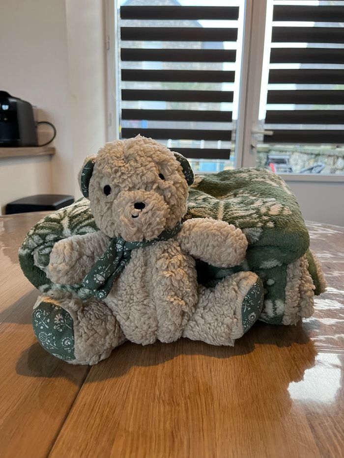 Peluche + plaid assortis