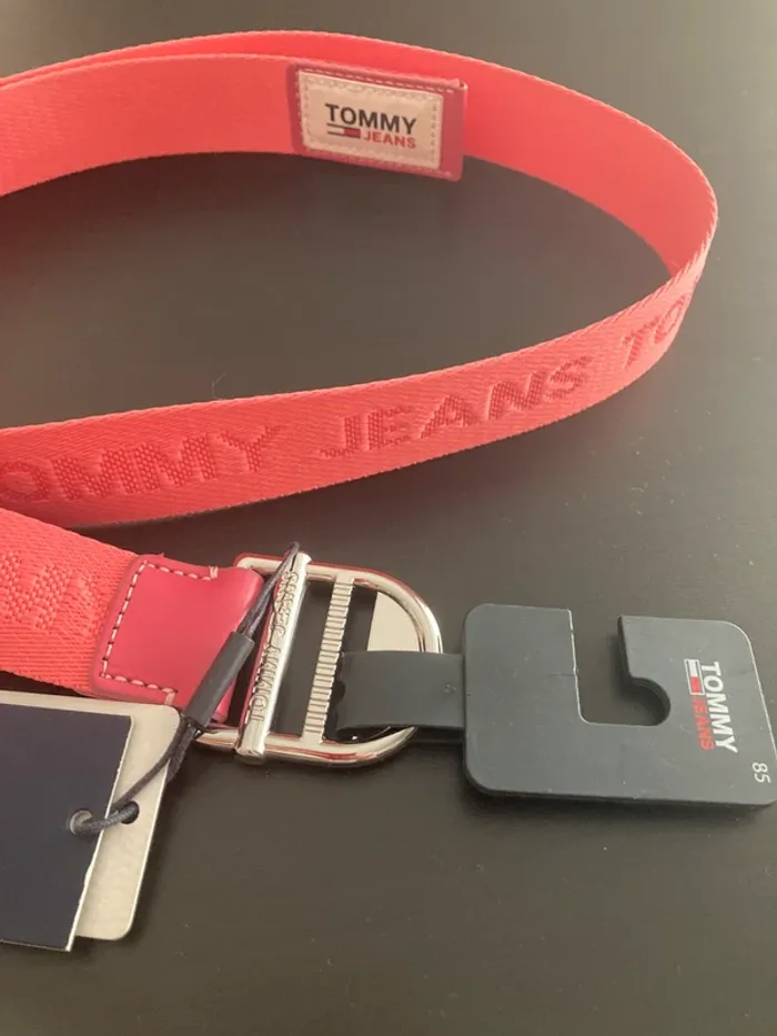 Tommy Hilfiger ceinture rose foncé écriture taille 85 - photo numéro 2
