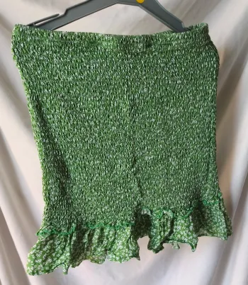 Jupe verte taille. S