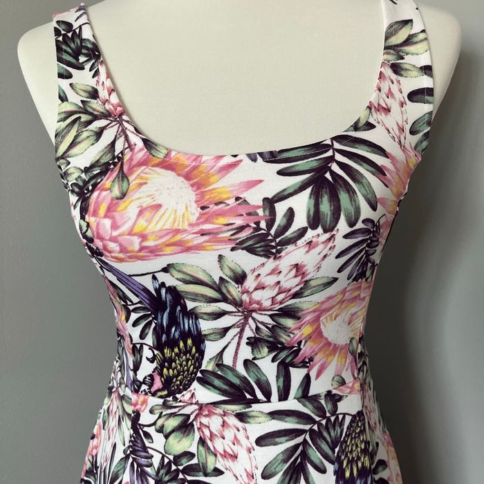 Robe H&M taille 36 - photo numéro 2