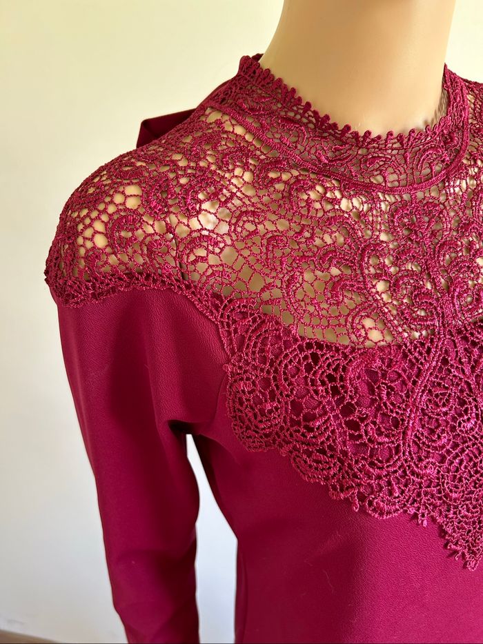 Haut bordeaux avec dentelle Morgan taille M comme neuf - photo numéro 4