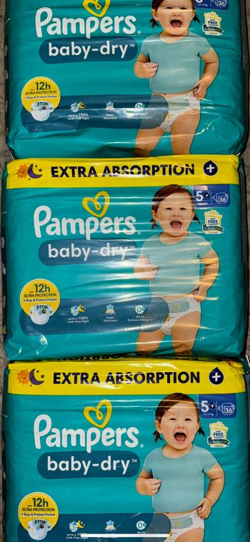 Lot de 4 paquets de couches Pampers taille 5*