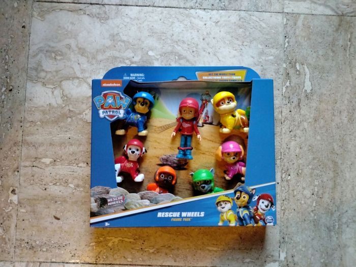 Figurines Pat patrouille Paw patrol Neuves