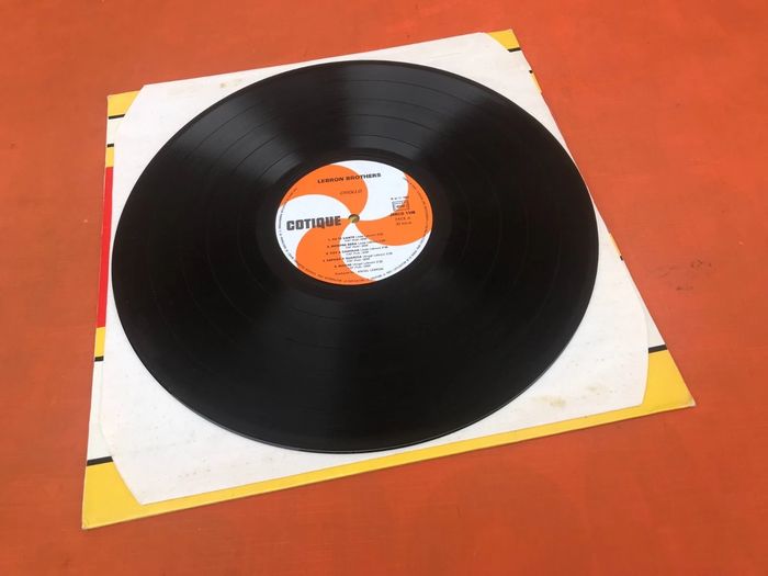 Vinyle 33 tours  Lebron Brothers Criollo (1982)  Cotique JMCS 1106 - photo numéro 2