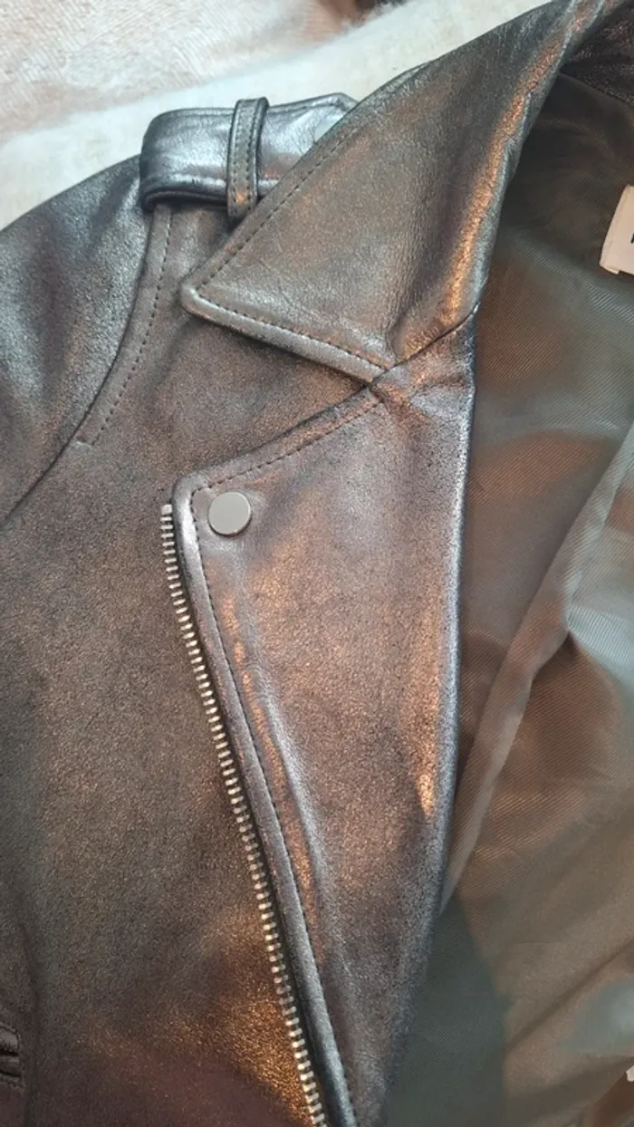 Perfecto en cuir véritable argenté irisé – Neuf – Claudie Pierlot – Taille 40 - photo numéro 8