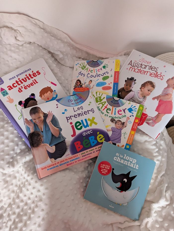 Livres comptines  CDs et activité