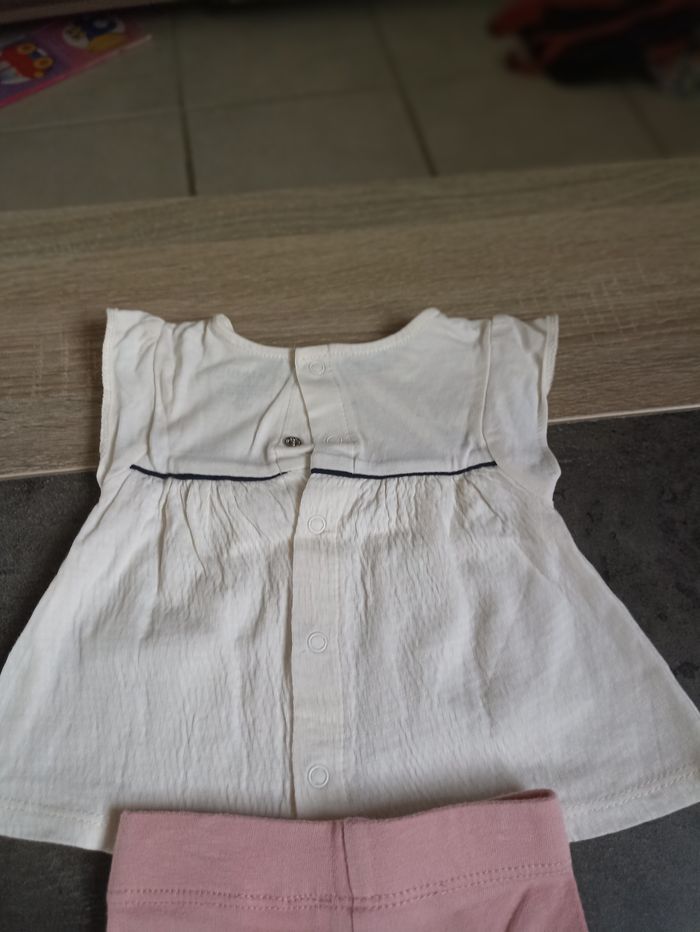 Le legging et la blouse - photo numéro 5