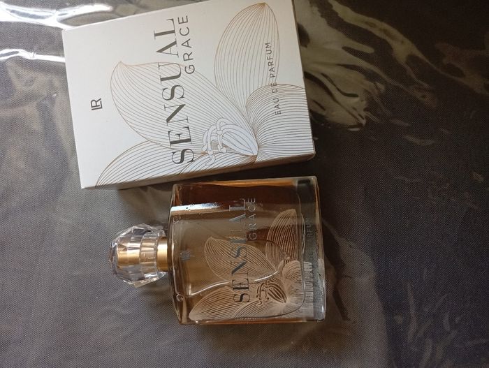 Parfum SENSUAL GRACE-Eau de parfum (neuf 50ml - photo numéro 2
