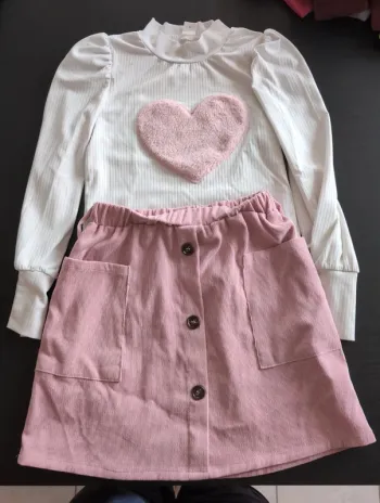 Ensemble jupe et T-shirt manches longues fille taille 8 ans Shein